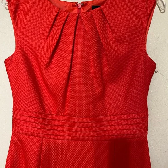 NEW/ Tahari Dress size 4 - Picture 2 of 13